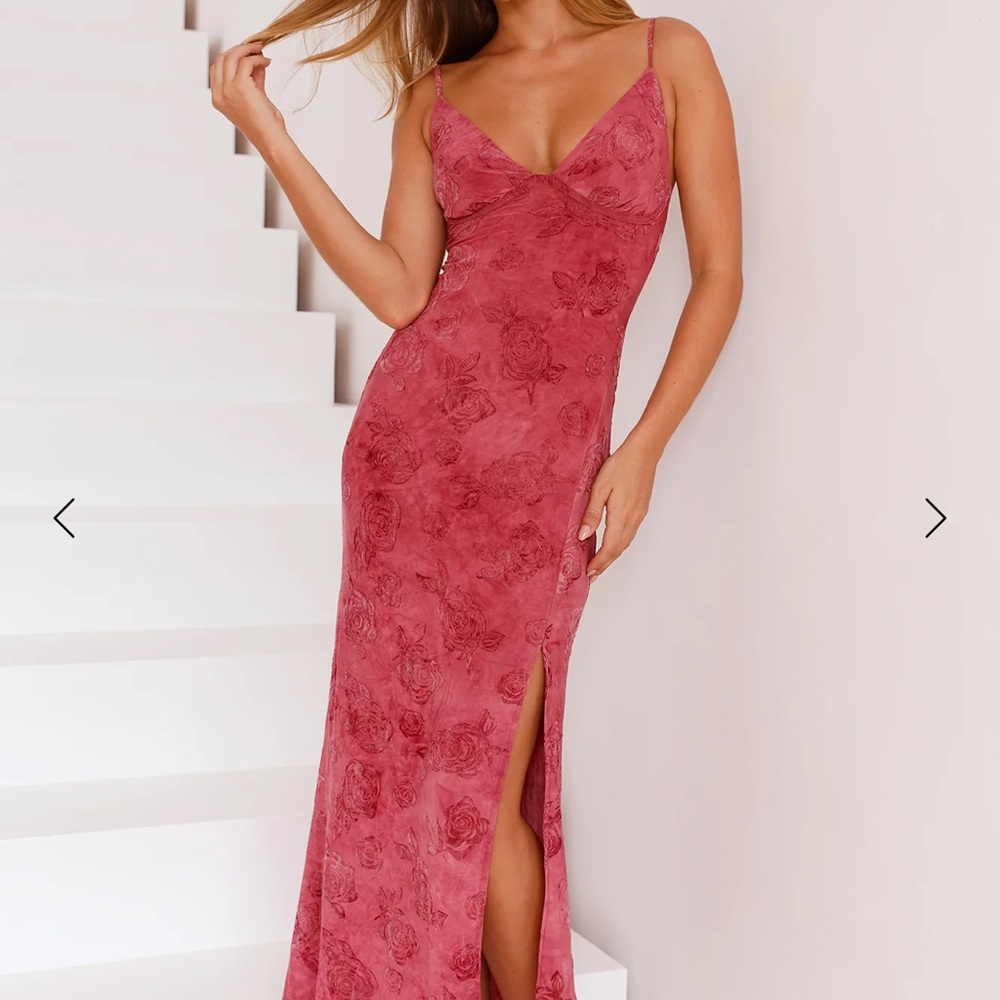 Elegant Pink Floral Maxi Dress